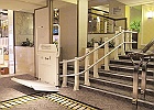 piattaforma-elevatrice-inclinata-per-disabili-72973[1]